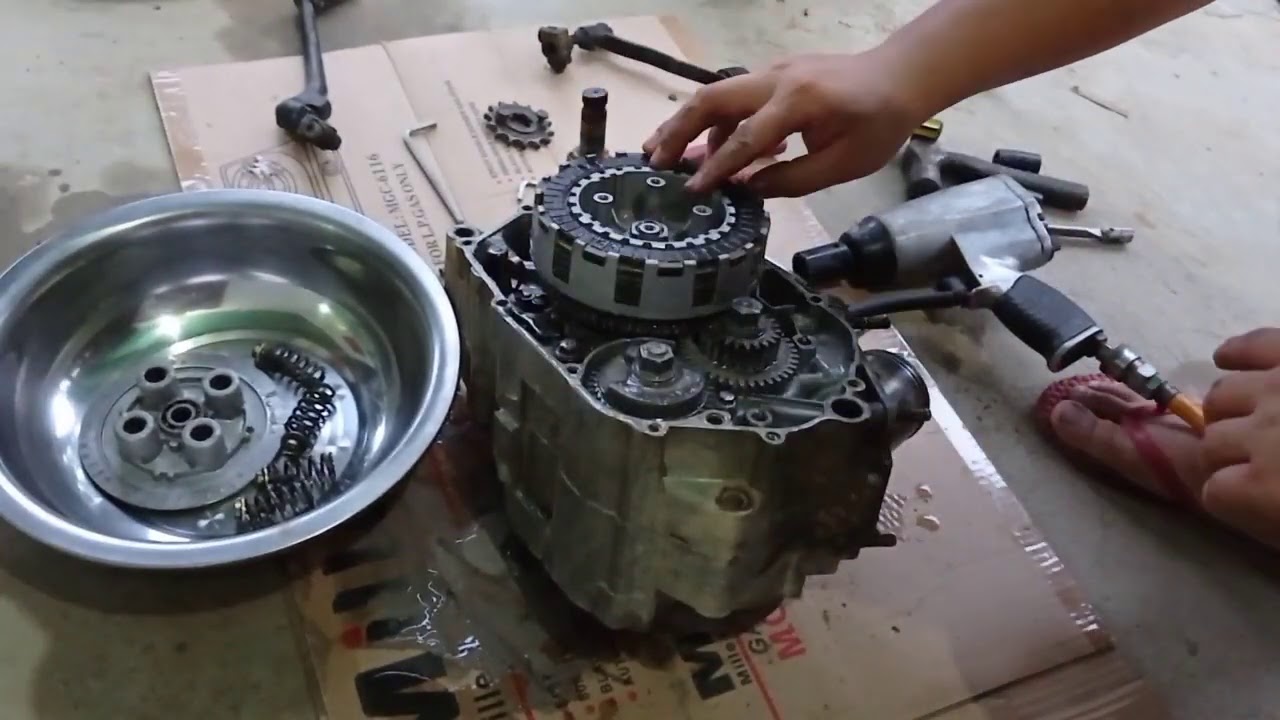 Belah Enjin Kawasaki KR150