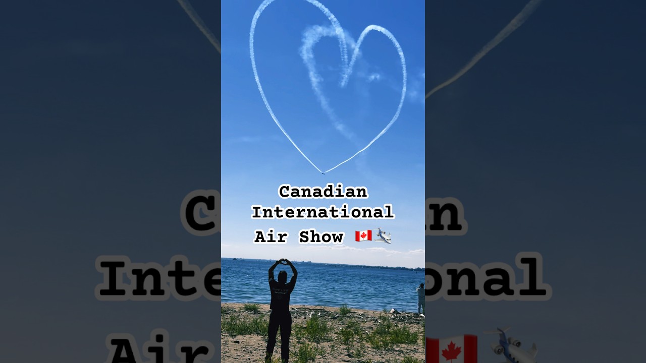 Canadian International Air Show 🛩️🇨🇦#cias #airshow #toronto #canada #hanlanpointbeach