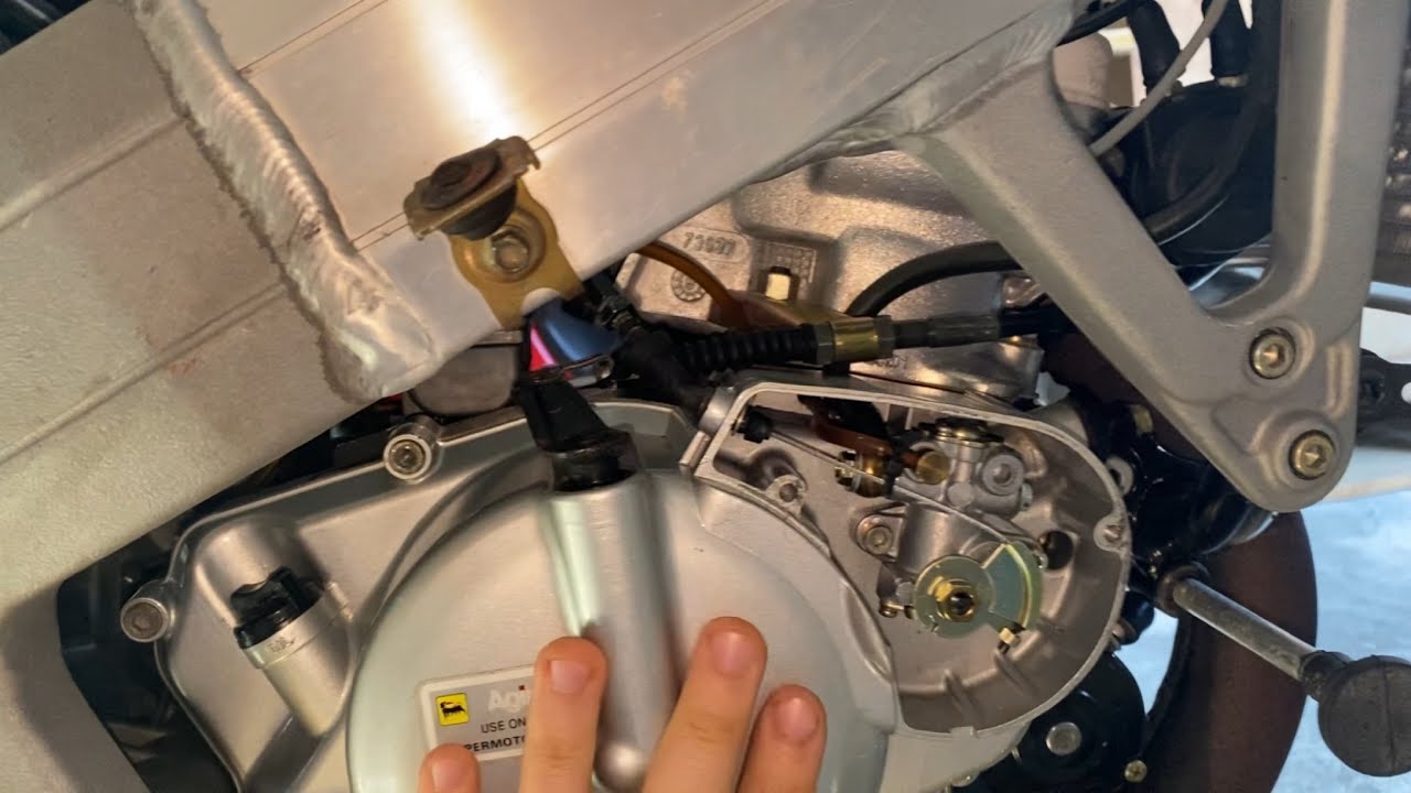 EP.9 - REGOLAZIONE MISCELATORE E CAMBIO OLIO MISCELA - CAGIVA MITO EVO 1999