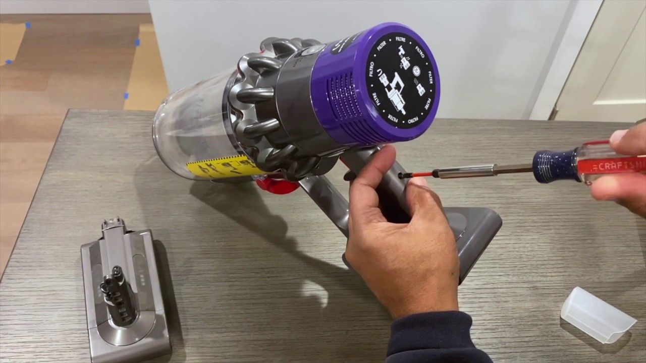 Как заменить аккумулятор беспроводного пылесоса Dyson Cyclone V10 Animal, Absolute, Motorhead.