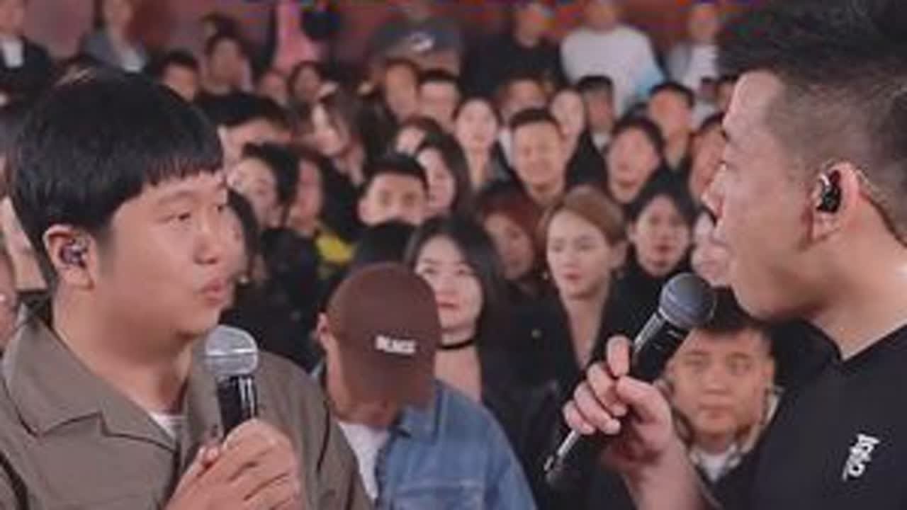 本以为是青铜结果是王者 大哥真是个财迷直接把钱装口袋