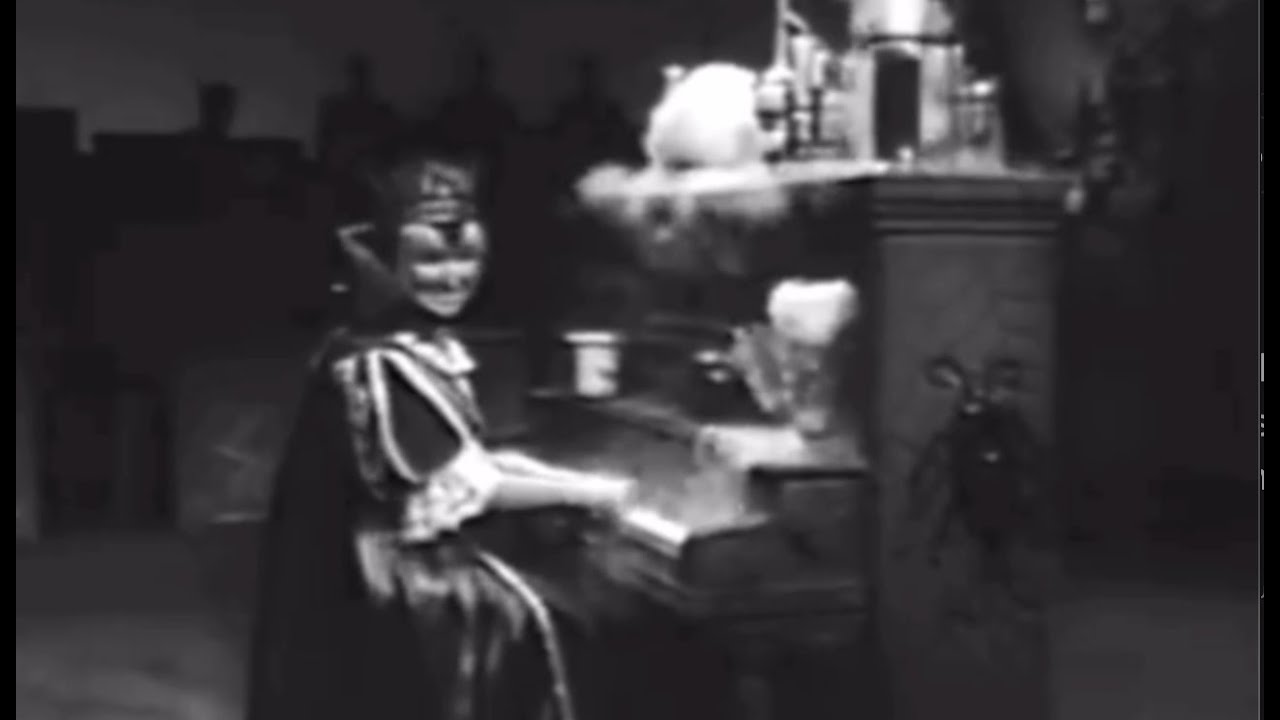 Jo Ann Castle plays 