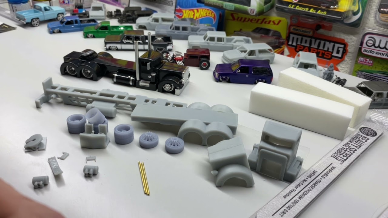 Buck Builds Custom Peterbilt Semi Kit 1/64 scale