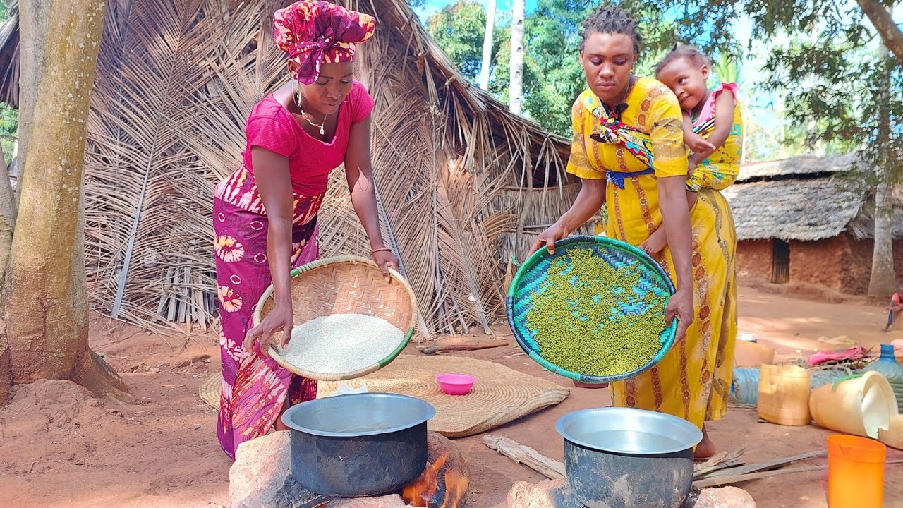 How African village Mom Cooks  Green grams and Rice for Breakfast #cooking
