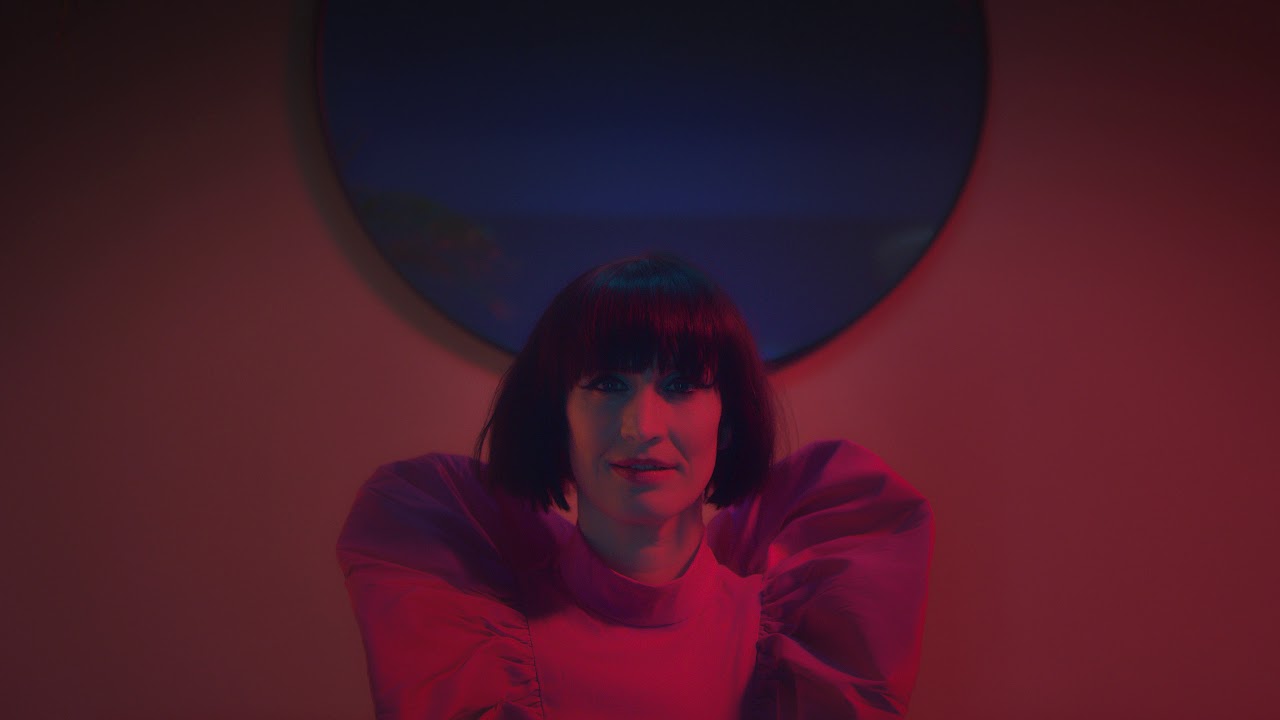 Maija Vilkkumaa - Sä tarviit paremman kuin mä