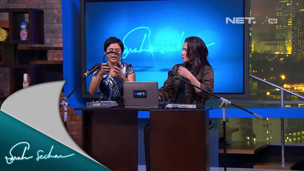 Sarah Sechan - Nicky Astria jadi penyiar radio