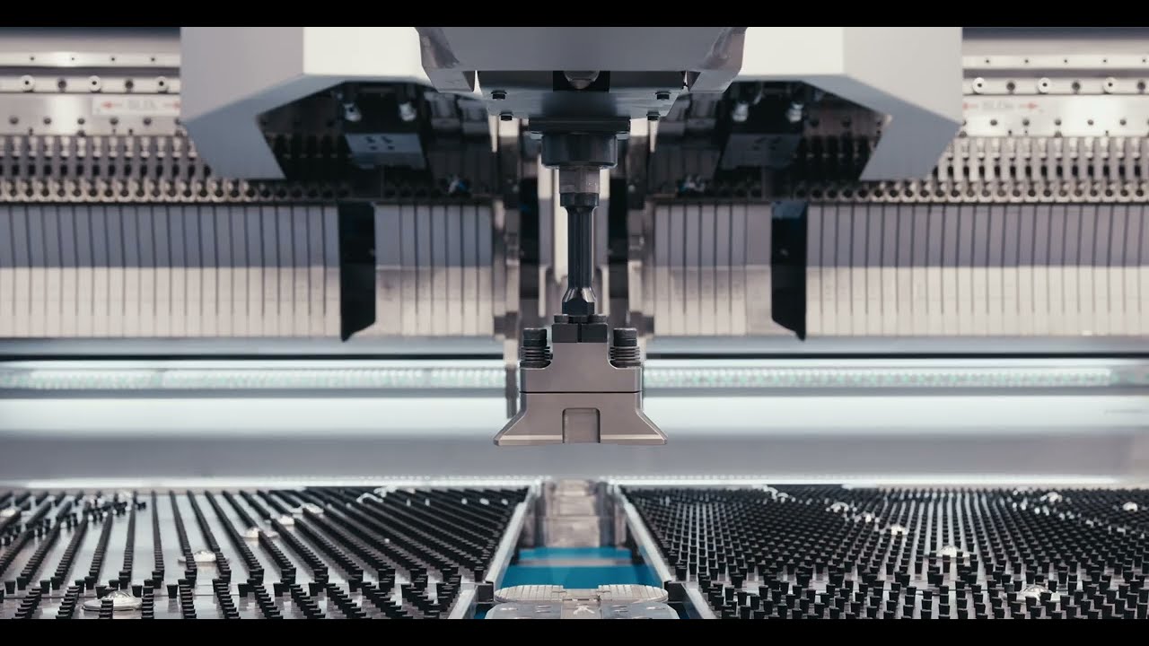 Prima Power BCe Sharp: semi-automatic entry-level panel bender