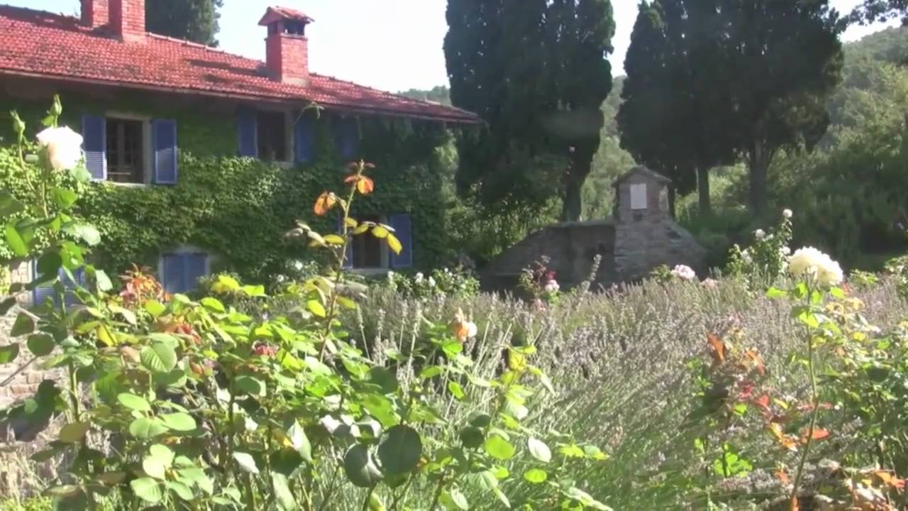 Italian cooking holidays at Torre del Tartufo in Tuscany.
