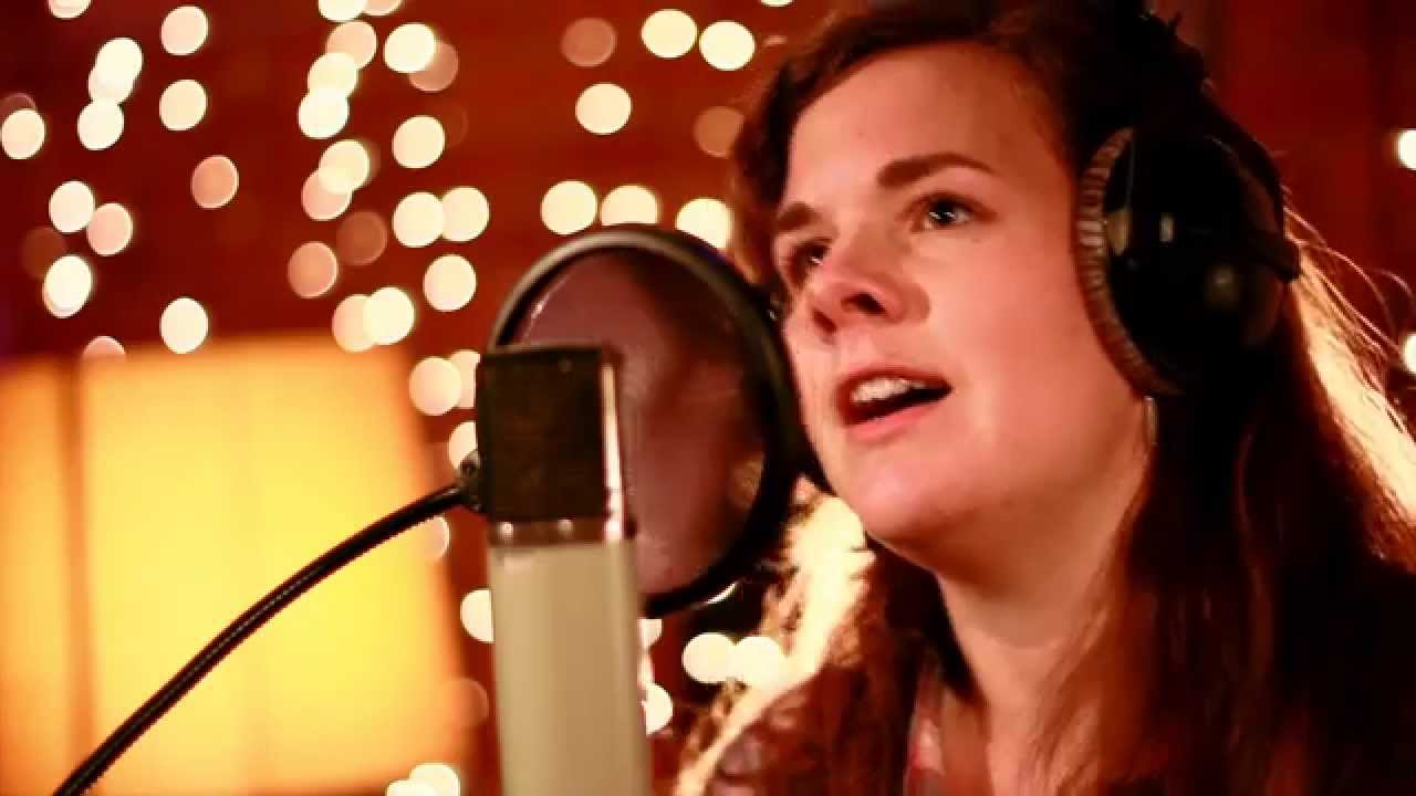 In Session: Tiny Ruins - Old As The Hills