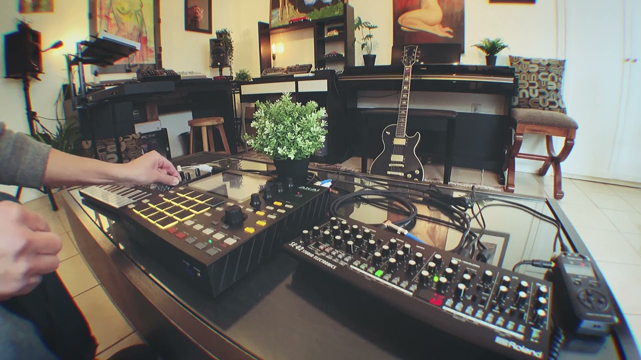 Dawless deep house jam with MPC One, SE-02 and Microfreak. #dawless #mpcone #synths