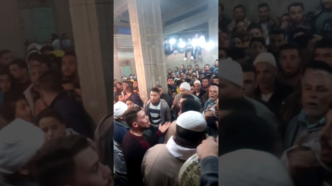 مع الشيخ باسم ابن بساط كرم الدين في حضره سيدي عطيه ابو حسن عمي عدلان وعمي وهدان ومدد لاهل البيت