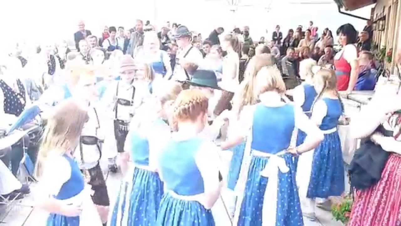 Jungen Pichler Volkstanzgruppe