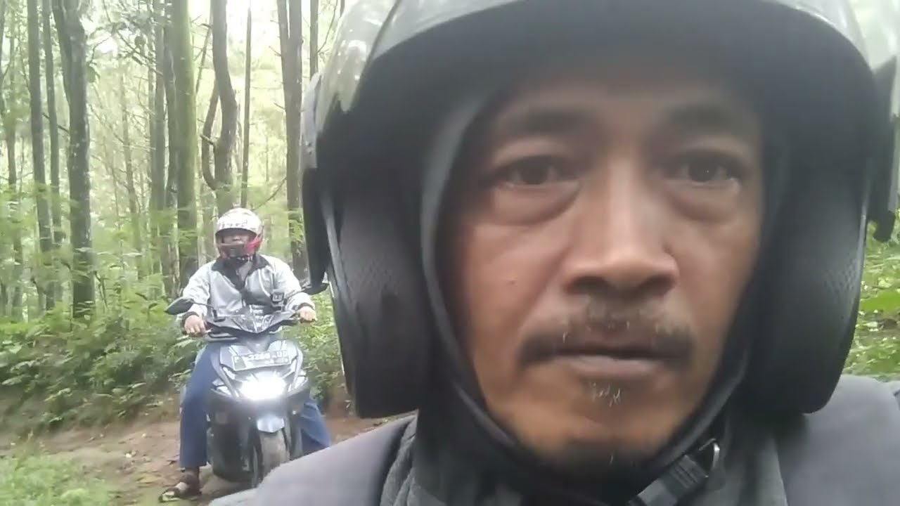 Perjalanan Masuk Hutan Menuju Kampung Terpencil Bukit Simacan @ Jejak Petualang Banyuwangi