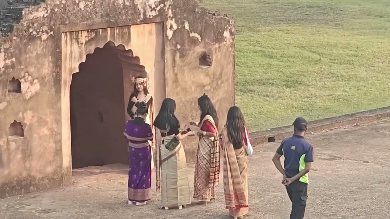 Talatal ghar !!