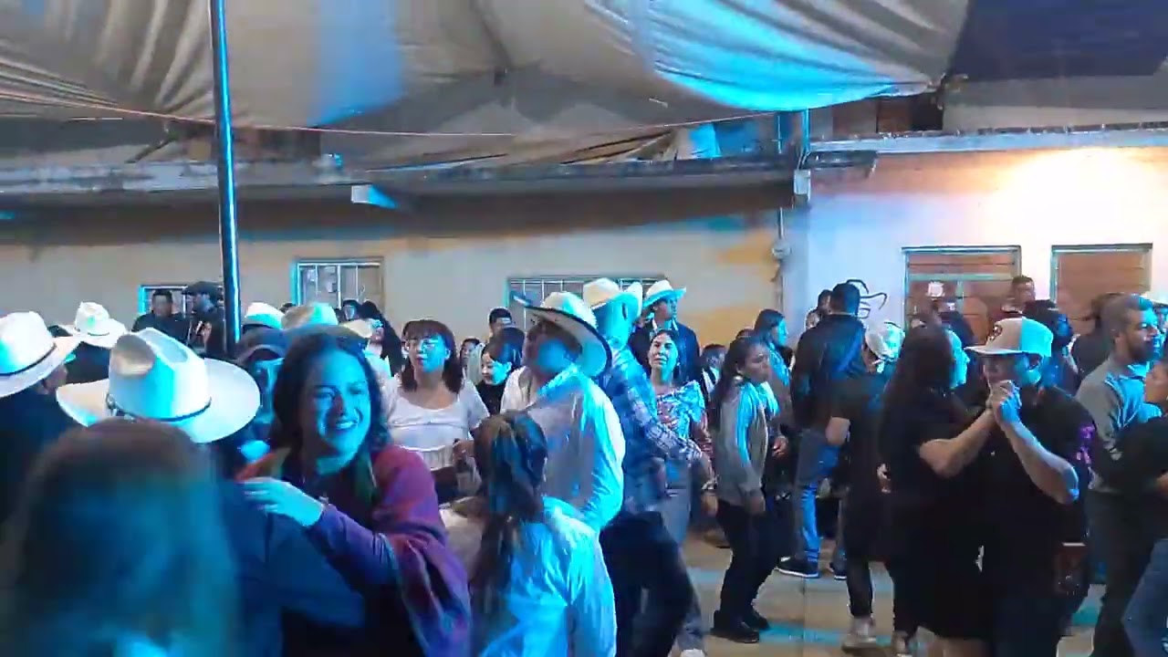 15 de agosto 2025 baile en pueblo viejo 