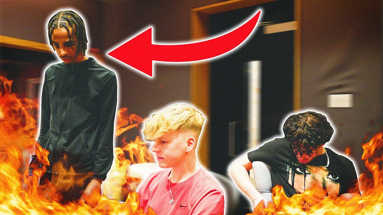 This UK Artist Makes The HARDEST Songs (Hzino Studio Vlog)