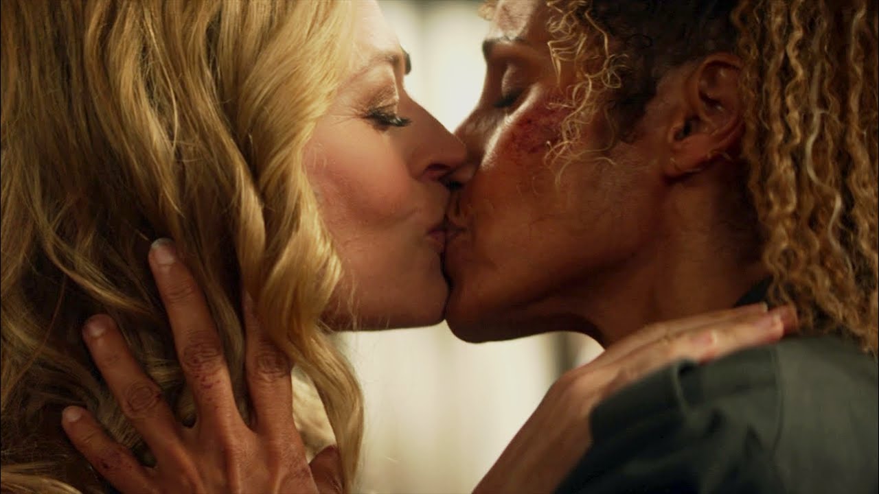 And Then She Kissed Me | Seven x Raffi | Star Trek: Picard