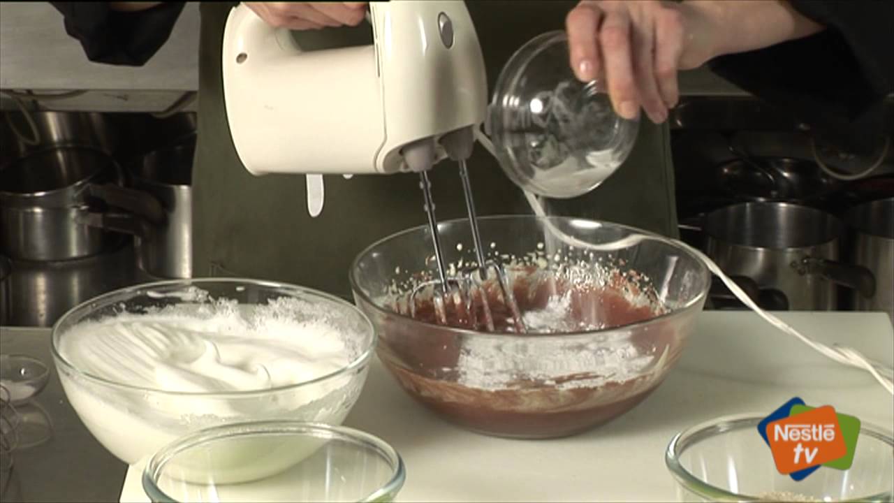🎂 Pastel almendrado de chocolate - Recetas de Postres Nestlé