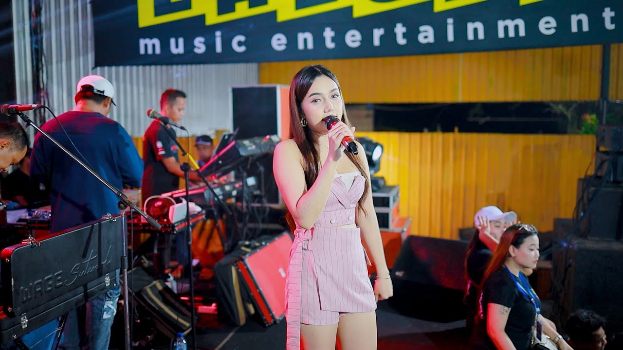 LALUNA MUSIC - ROPANG - SISKA AMANDA - HAPPY ANNIVERSARY NEW FAMILY CAFE