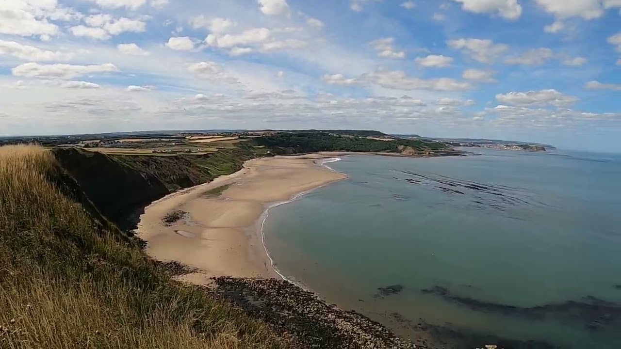 Walking from Filey Bay to Scarborough along the Cleveland Way