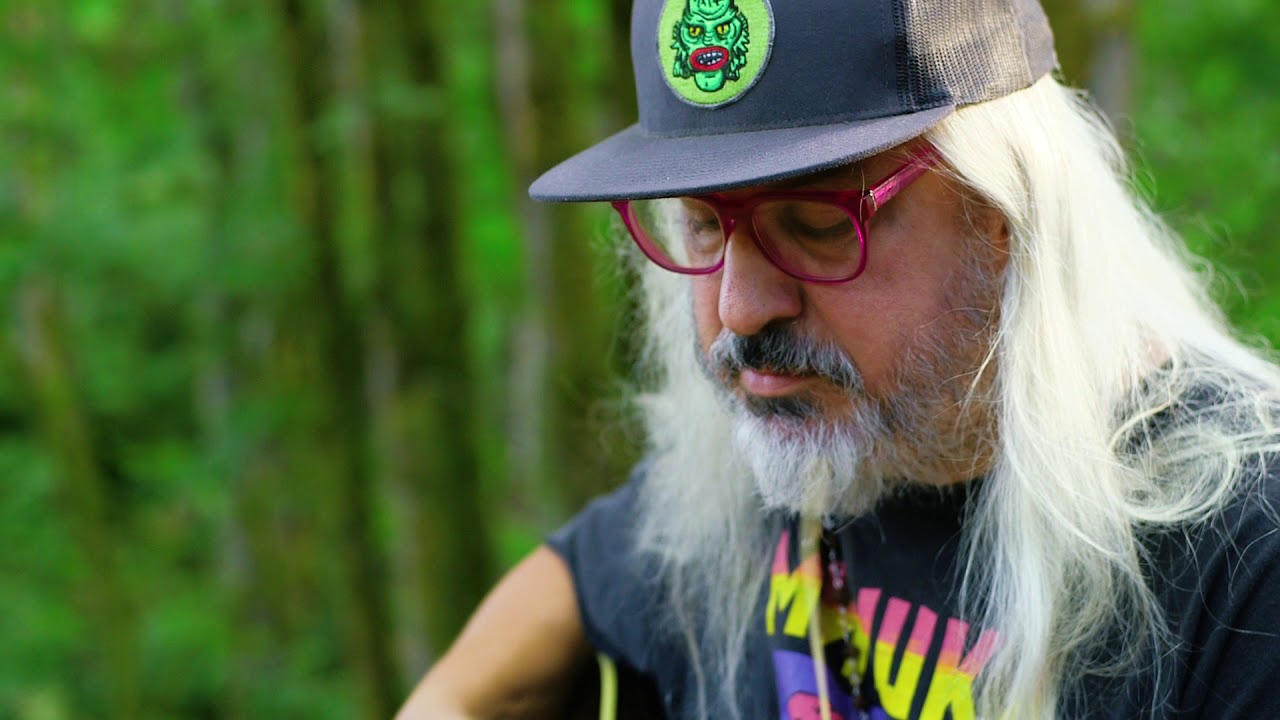 J Mascis - Little Fury Things - On the Farm Sessions @Pickathon 2017 S05E03
