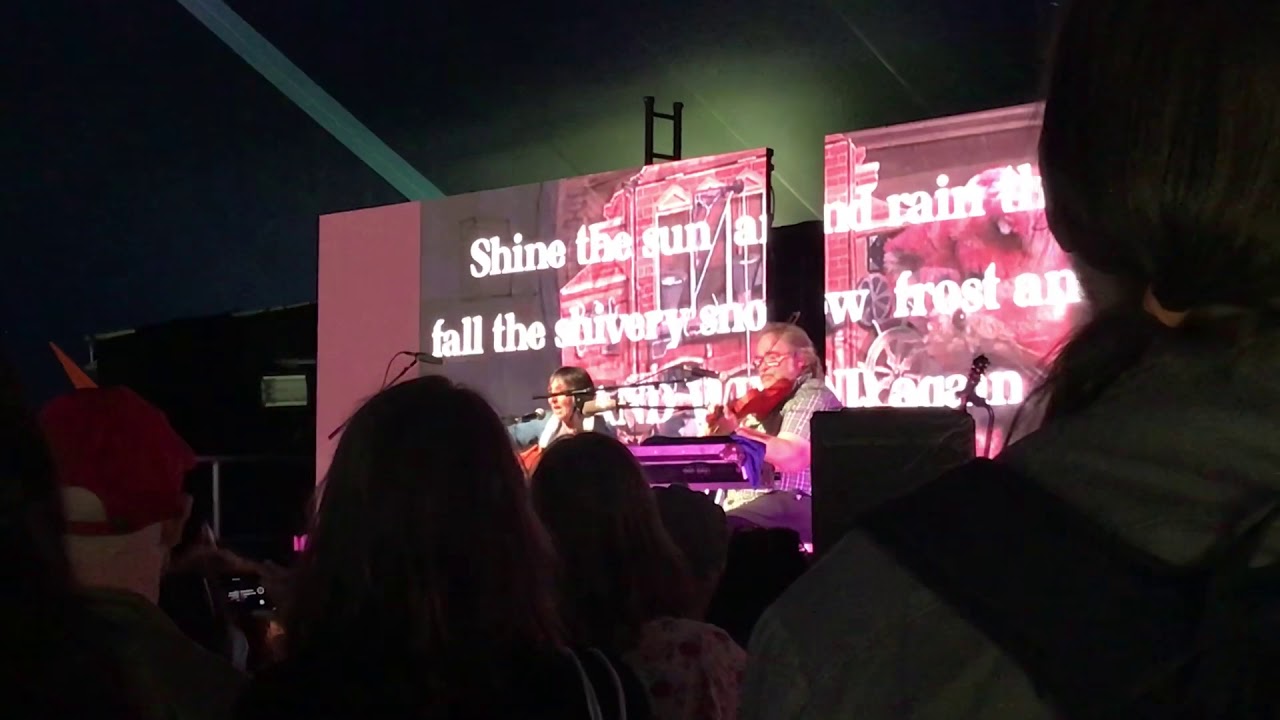 Bagpuss Sea change festival 26.05.2019 Sandra Kerr and Jonn Faulkner and audience