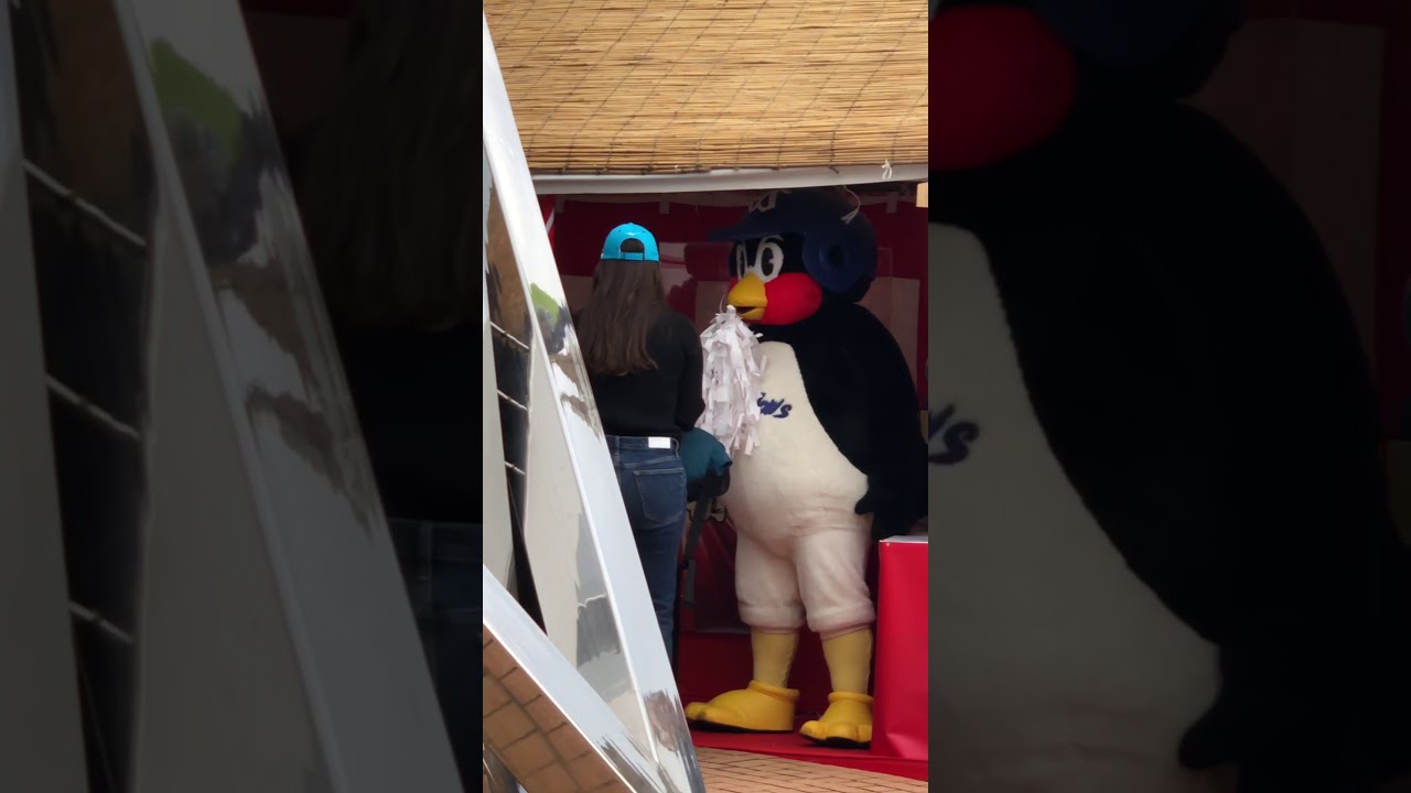 つば九郎神主のお祓い