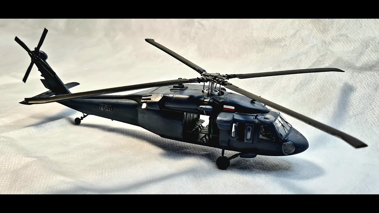 MisterCraft F22 UH-60A 