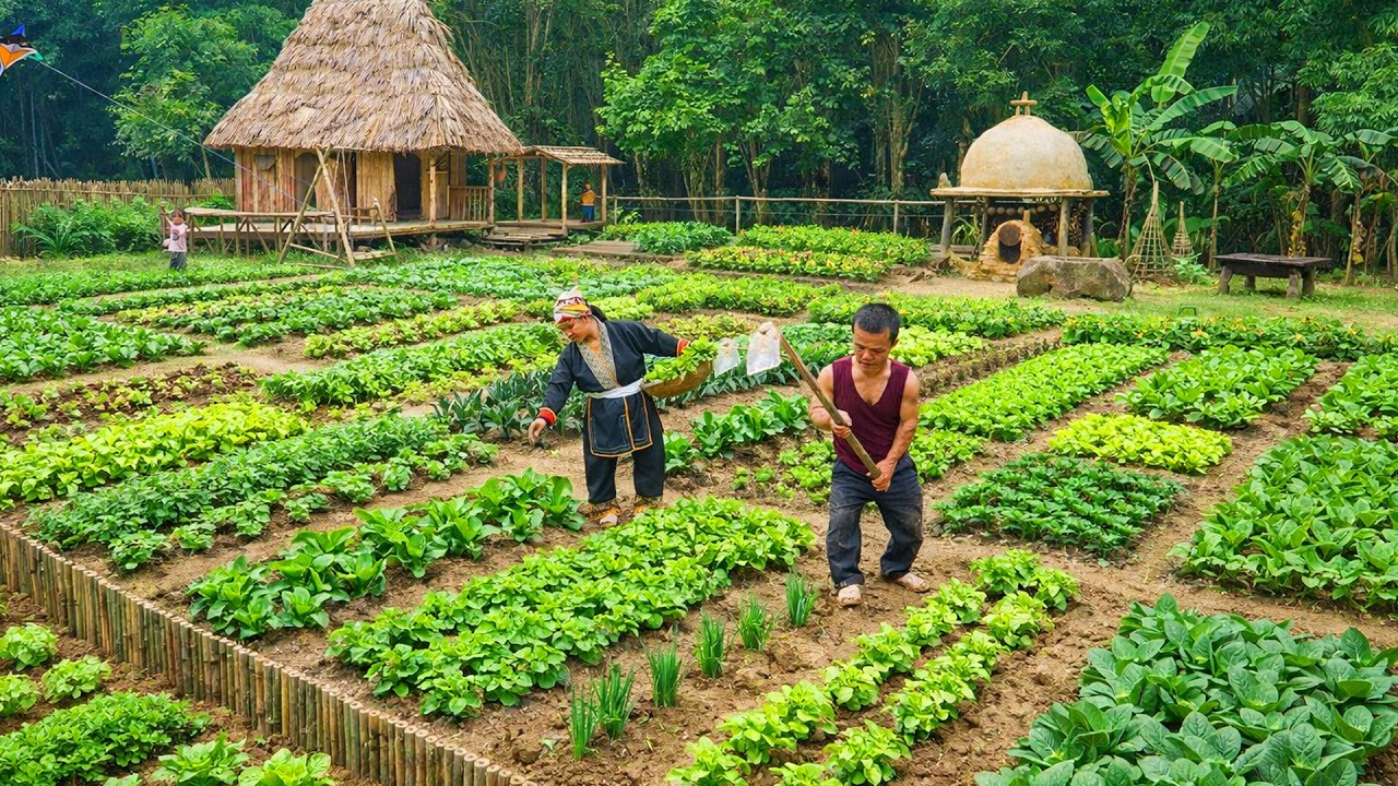 Dwarf Family Bushcraft: Rebuilding the Vegetable Garden & Making a Swing