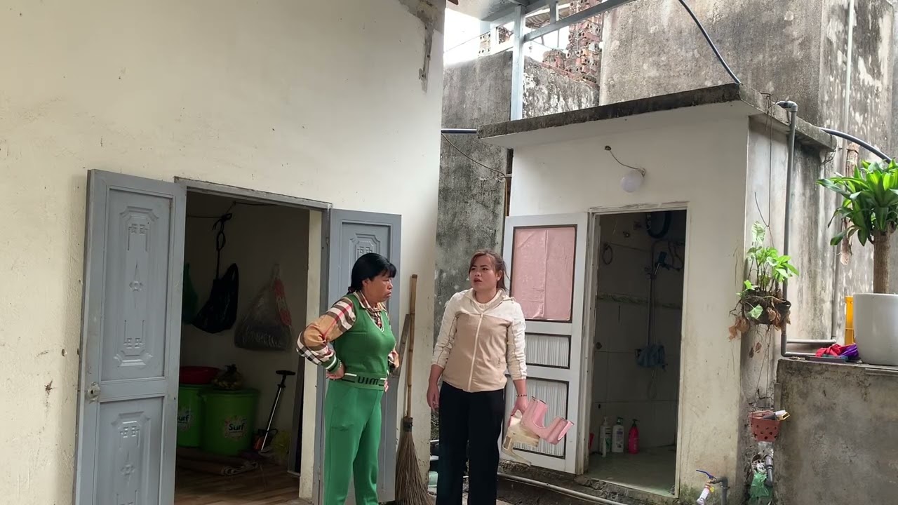 Tiến không ngờ toàn giám làm vậy.sẽ báo người sử lý không nể nang ai hết 
