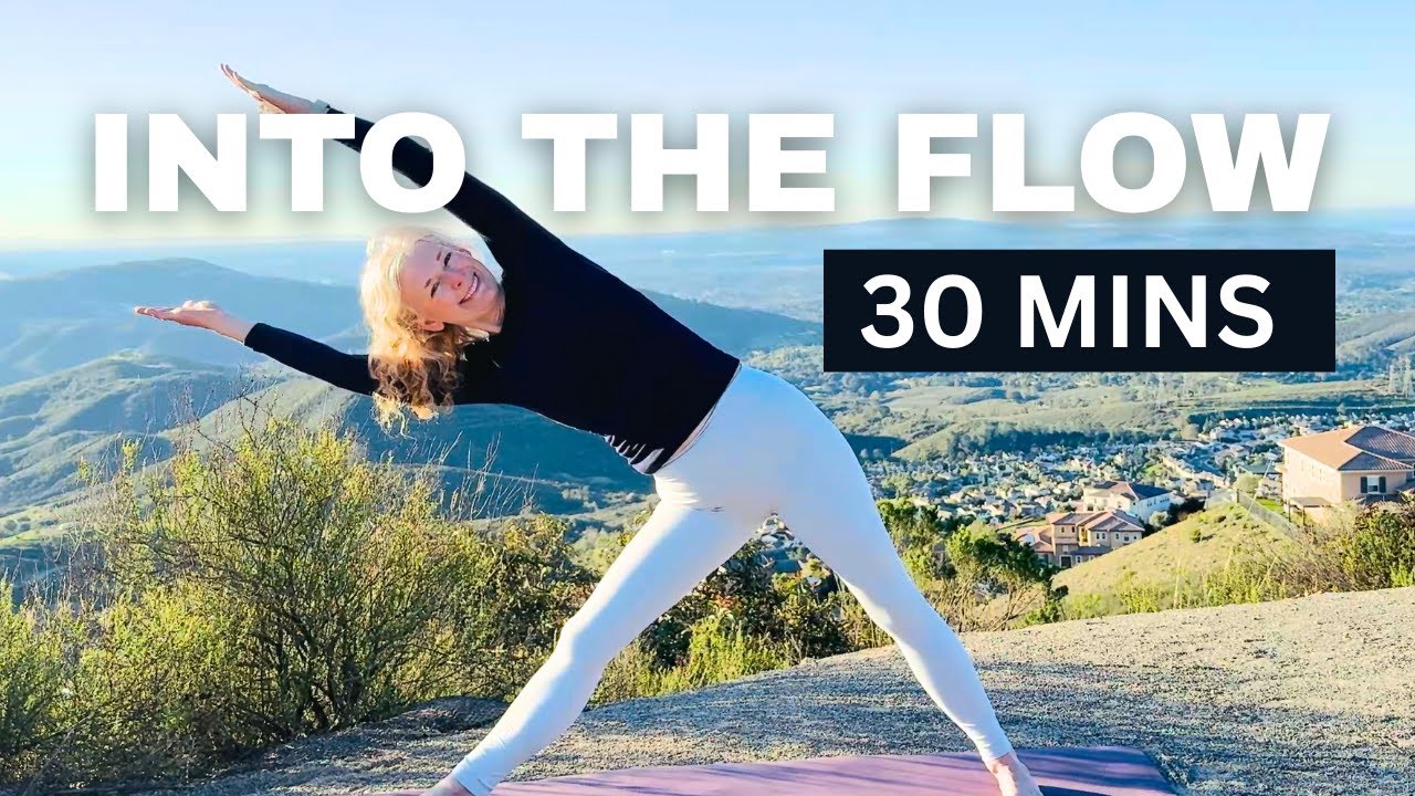 Погрузитесь в поток | 30-минутная виньяса-йога для энергии и укрепления.