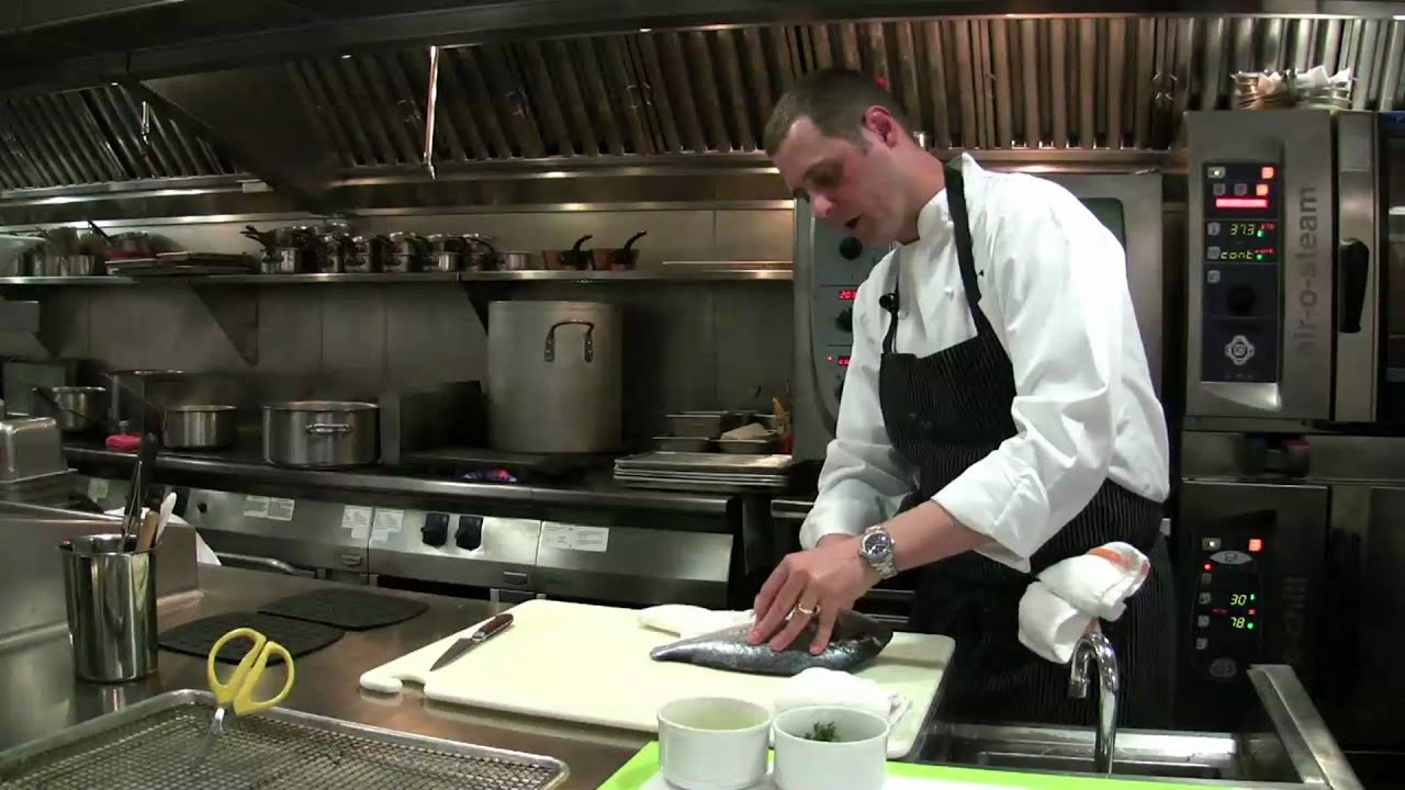 HOW TO VIDEO: Grilled Mediterranean Sea Bream