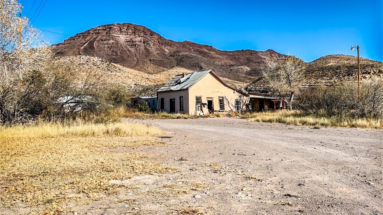 A Forgotten Ghost Town in the Middle of Nowhere