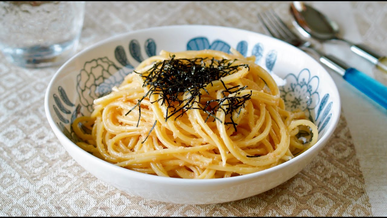 Łatwe! Spaghetti Tarako (popularny japoński przepis na makaron z ikrą dorsza) | OCHIKERON