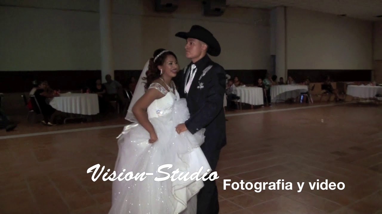 eduardo y yazmin bailando los chismes de chalino sanchez y la vivora