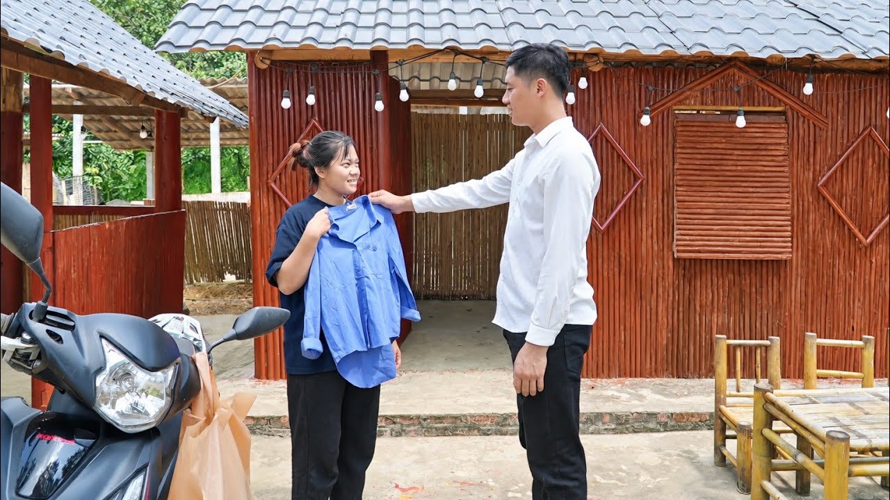 Returning to the farm with meaningful gifts for Tu Na, along with surprises awaiting him.