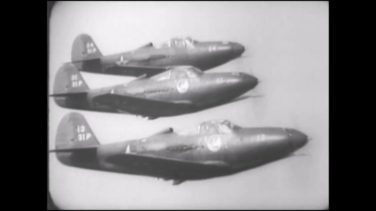 USAAF P-39D Airacobras strafing training (c1940)