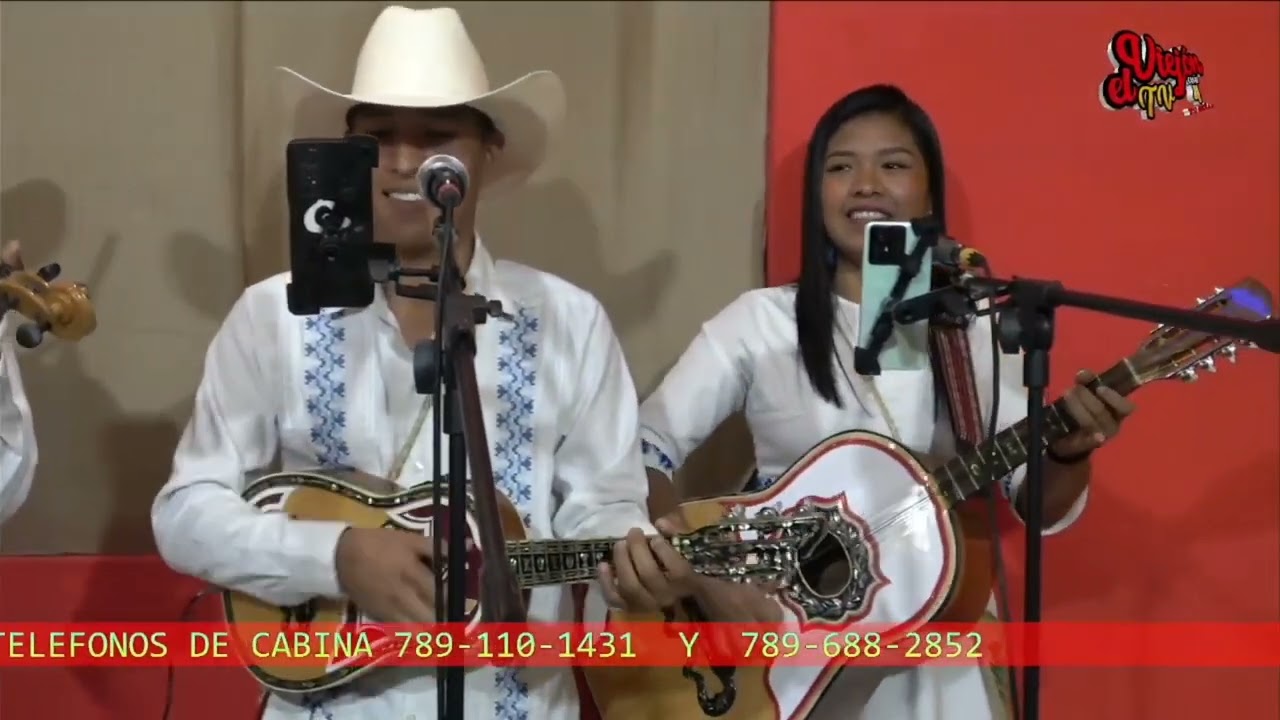 LA BAMBA         TRIO MIYAUAXOCHITL 