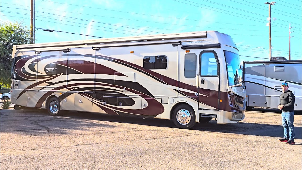 Excellent 2017 Discovery LXE 40E Only 39,332 miles! Champagne FBP Autumn Wheat 380HP Walkthrough #rv