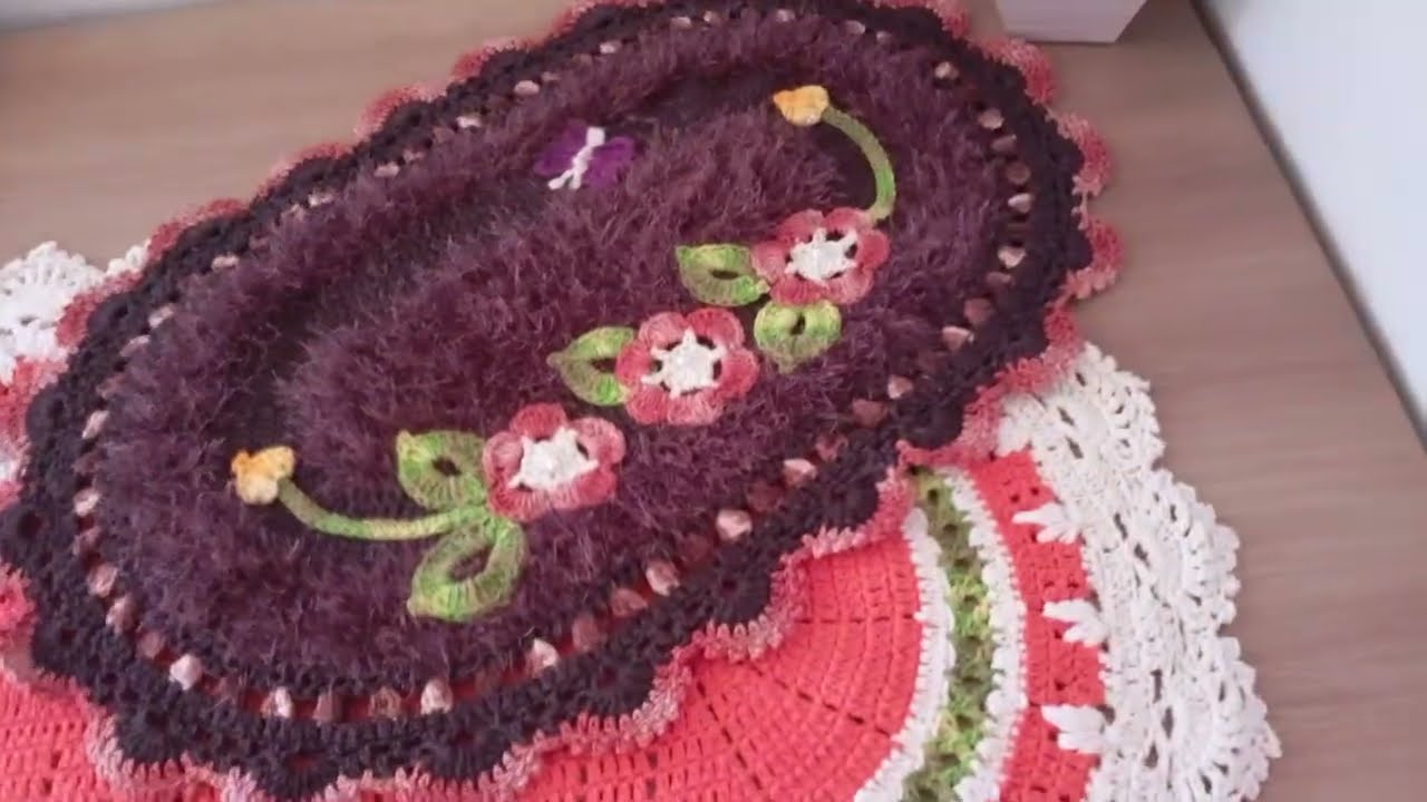 Fiz um tapetinho avulso,e uma linda passadeira .🥰