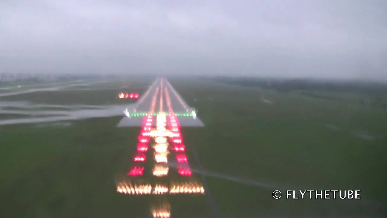 Approach during a short rainshower, EDDM, HD Cockpit View