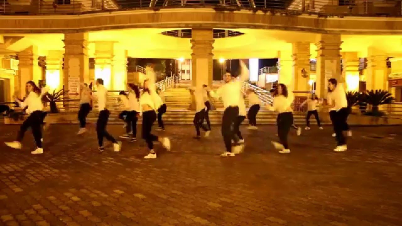 Native Speakers | Baby Be Mine - Michael Jackson