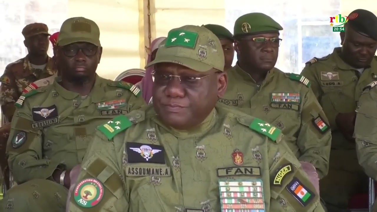 AES/Niger : baptême de la 30ème promotion des enfants de troupe du Prytanée Militaire de Niamey