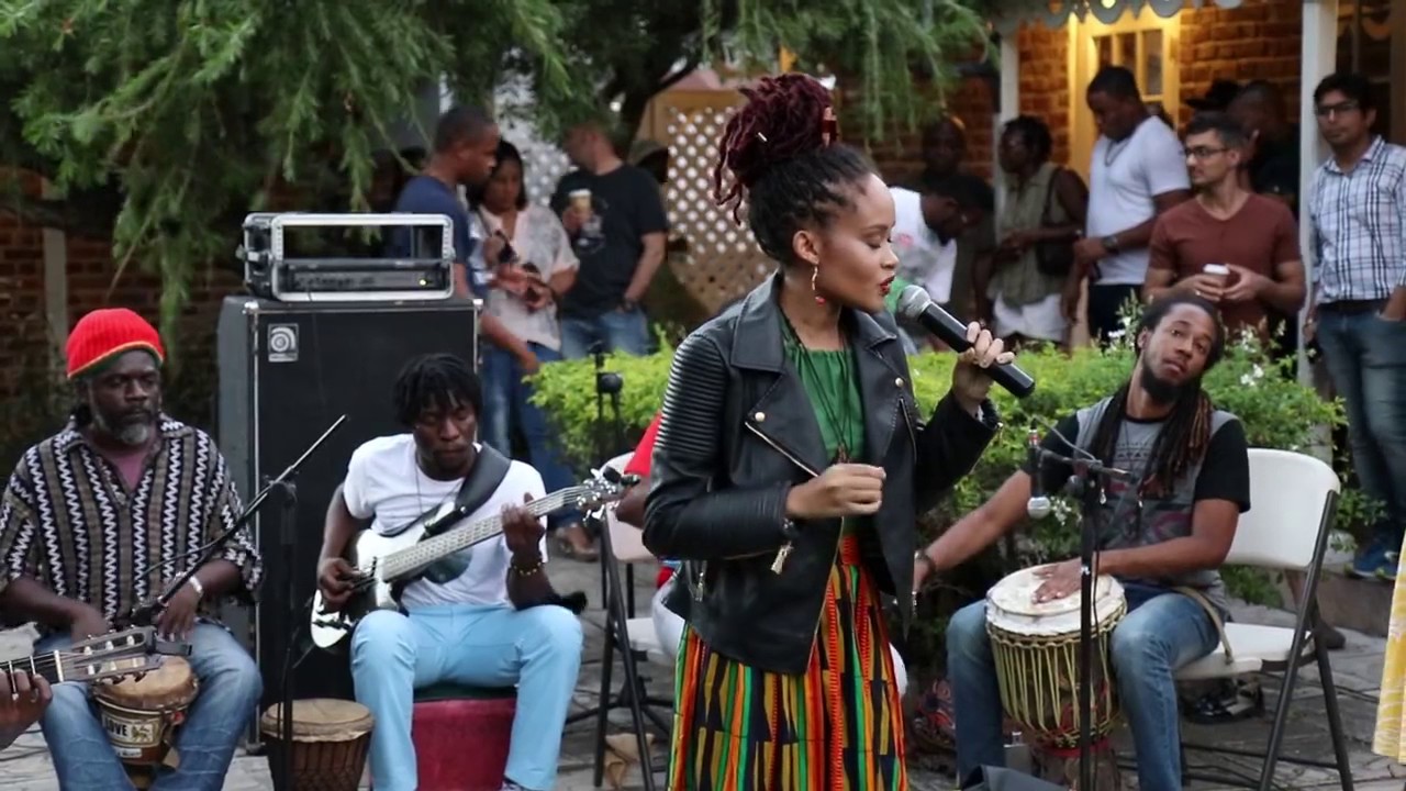 Xana Romeo - Rate Rasta (Acoustic)