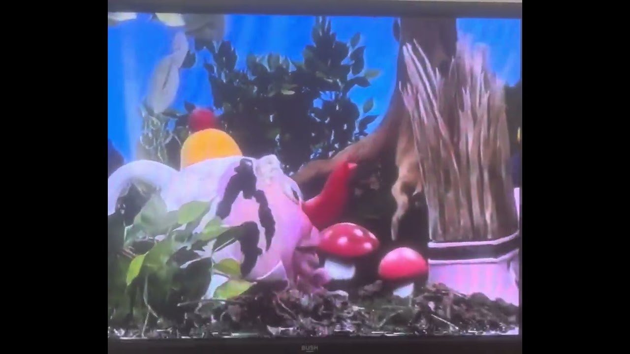 CITV 1995: The Magic House: The Waffle Cycle (7th March 1995)