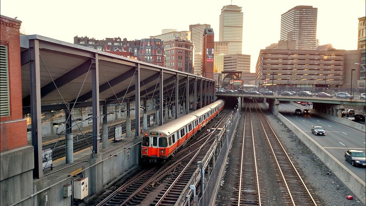 The Transportation Dividend:  Transit Investments &  the Massachusetts Economy