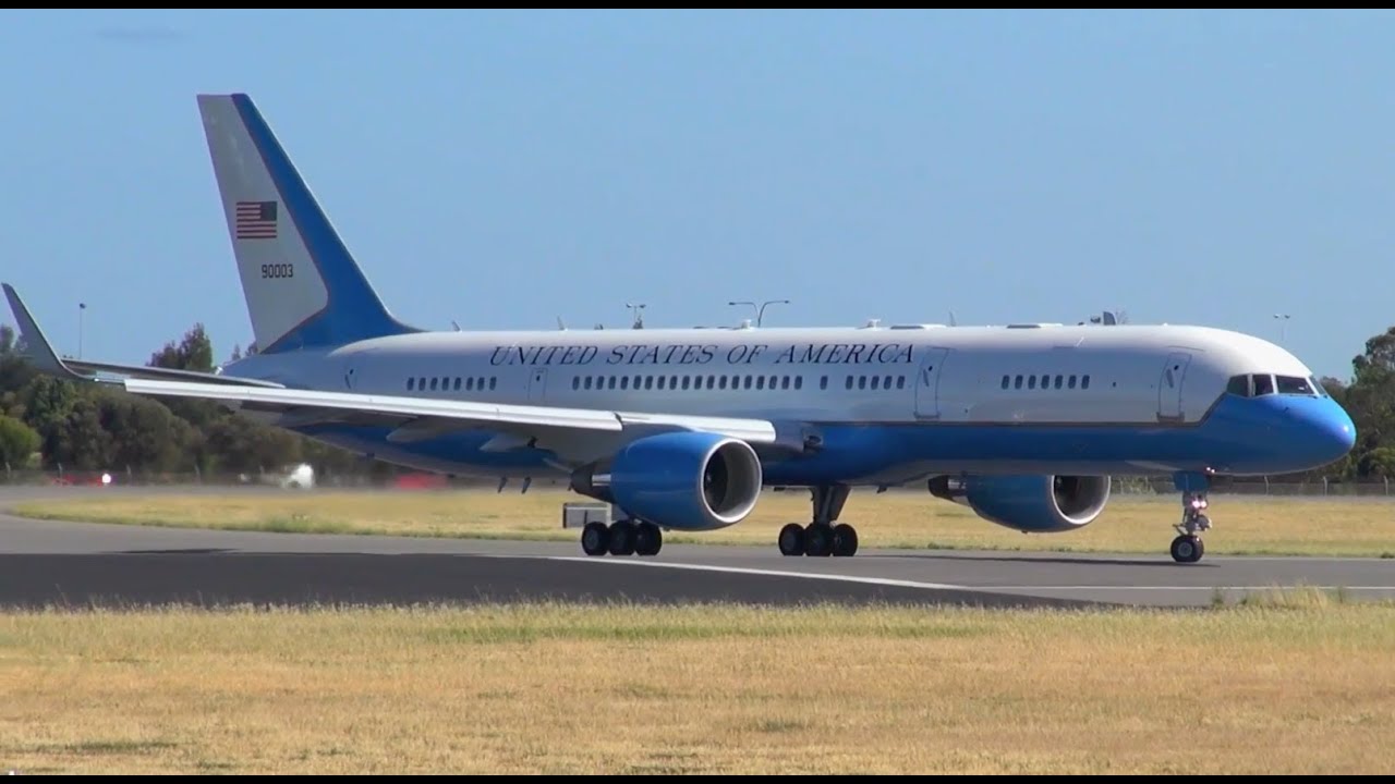 Boeing C32A 