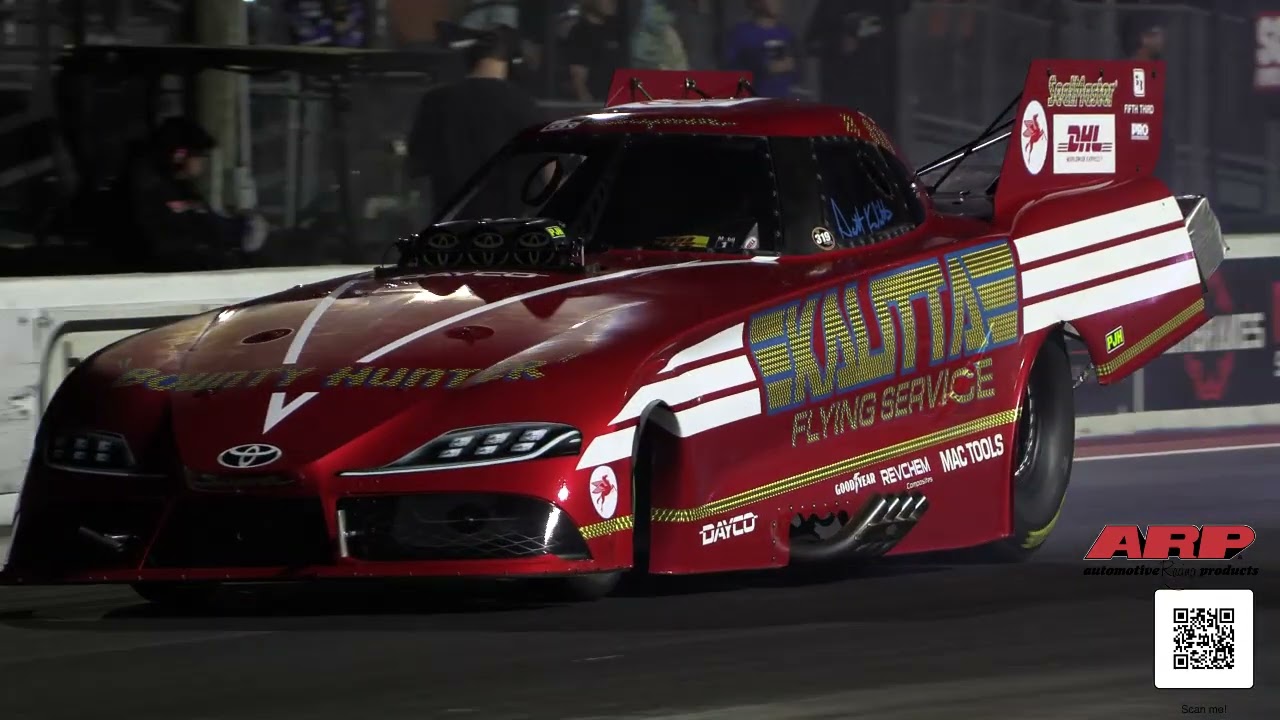 PRO SUPERSTAR SHOOTOUT 25: THURSDAY'S FUNNY CAR QUALIFYING SESSION