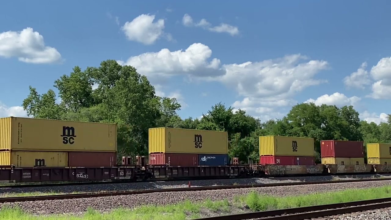 Video Number 1,300 7-9-23: UP IG4SI at Granite City IL