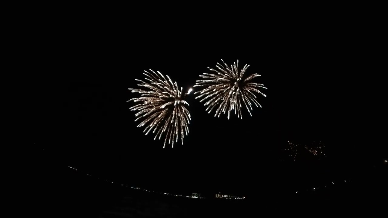 2025-12-20 クリスマス花火鑑賞 終わり２分ほど